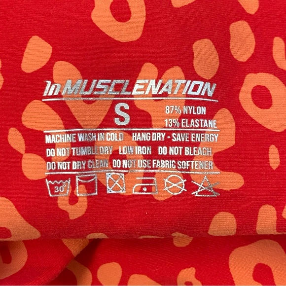 MUSCLE NATION • Signature Scrunch Tie Up Booty Shorts Red Cheetah Pattern - S - Picture 5 of 16